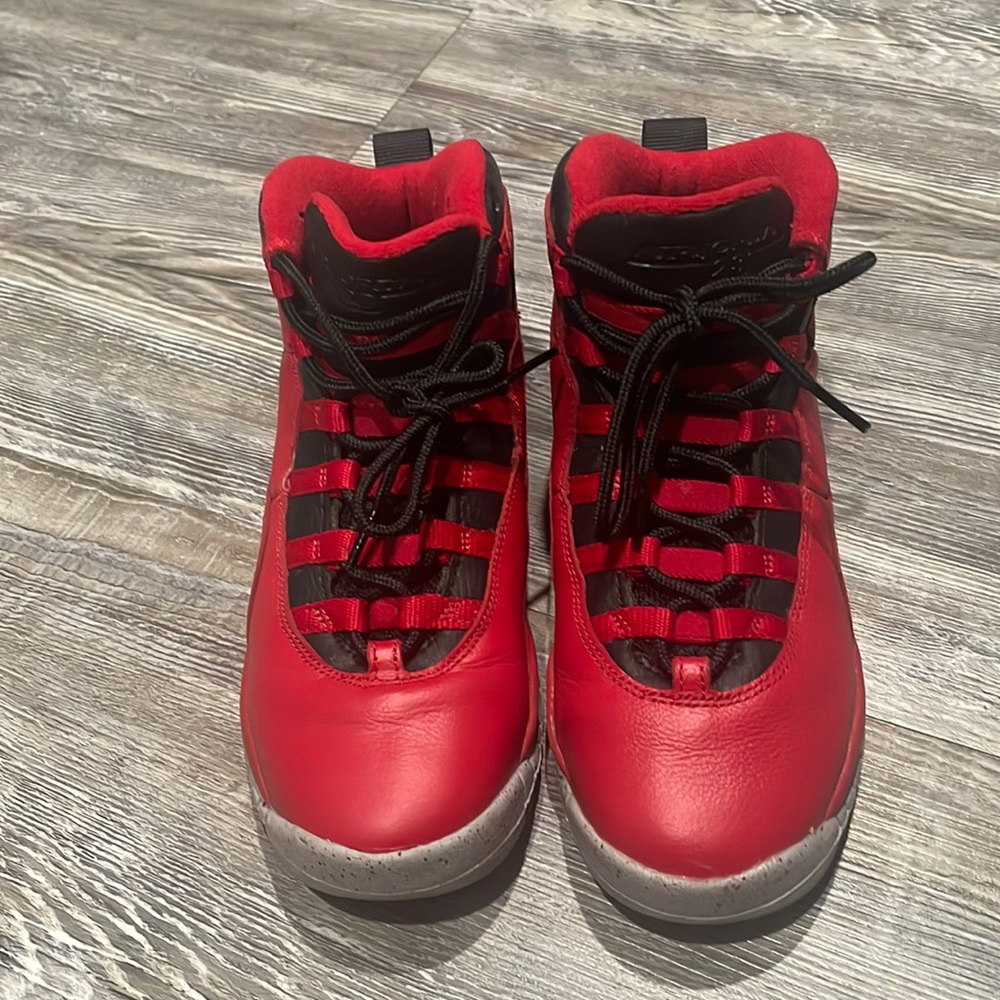 Jordan 10 Retro - Bulls Over (Valentine’s Day drop 2014)
